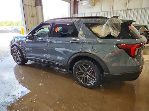 1FMWK8GC5SGD03087 2025 FORD EXPLORER - Image 2