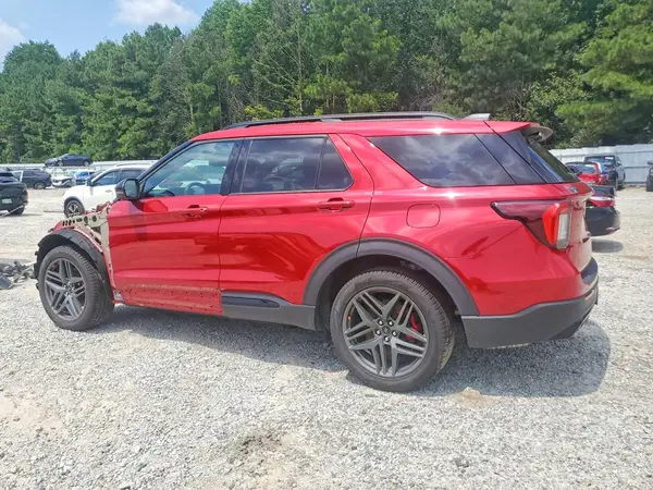 1FMWK8GC5TGA13479 2026 FORD EXPLORER - Image 2