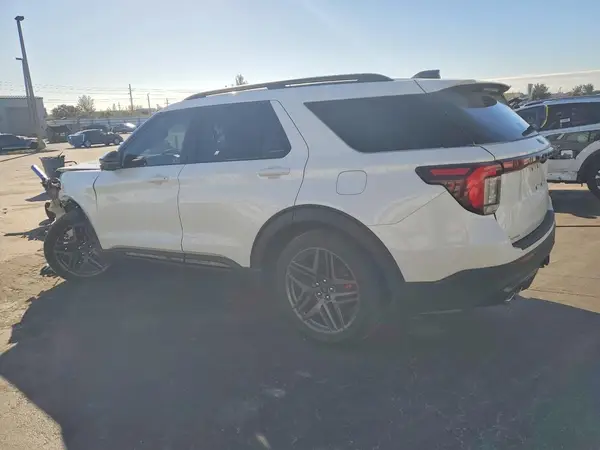 1FMWK8GC6SGB06767 2025 FORD EXPLORER - Image 2