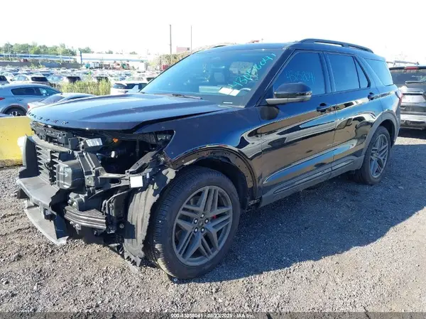 1FMWK8GC6SGB06848 2025 FORD EXPLORER - Image 2