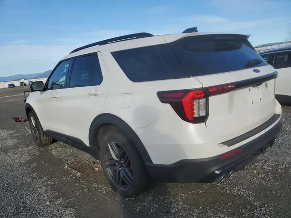 1FMWK8GC6SGC21899 2025 FORD EXPLORER - Image 2