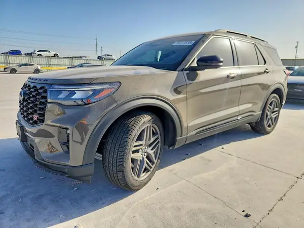 1FMWK8GC6TGA64330 2026 FORD EXPLORER - Image 1