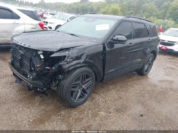 1FMWK8GC7SGA01963 2025 FORD EXPLORER - Image 2