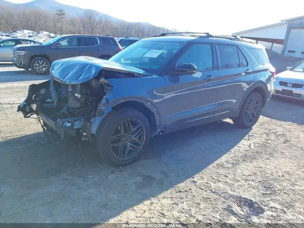 1FMWK8GC7SGA80647 2025 FORD EXPLORER - Image 2