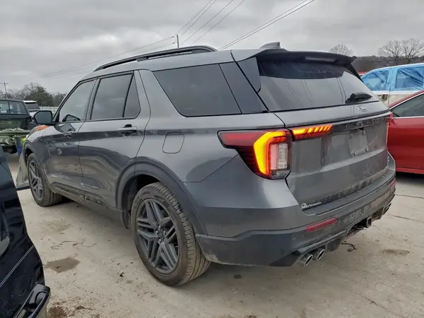 1FMWK8GC7SGB64404 2025 FORD EXPLORER - Image 2