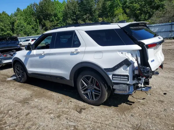 1FMWK8GC7SGC14606 2025 FORD EXPLORER - Image 2