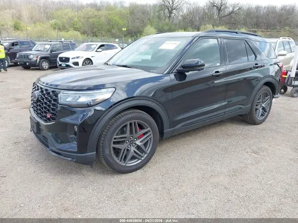 1FMWK8GC7TGB11722 2026 FORD EXPLORER - Image 2