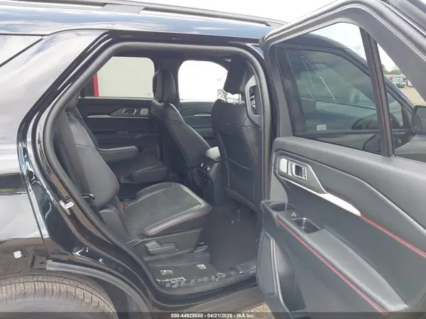 1FMWK8GC7TGB11722 2026 FORD EXPLORER - Image 8