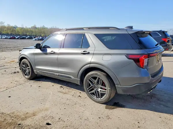 1FMWK8GC8SGD04461 2025 FORD EXPLORER - Image 2
