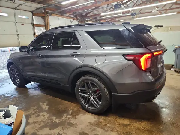 1FMWK8GC8SGD06632 2025 FORD EXPLORER - Image 2