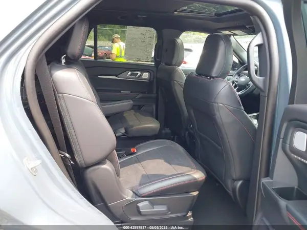 1FMWK8GC9SGB96836 2025 FORD EXPLORER - Image 8