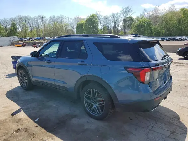 1FMWK8GC9SGC52645 2025 FORD EXPLORER - Image 2