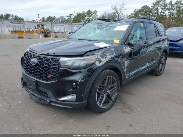 1FMWK8GC9SGC62821 2025 FORD EXPLORER - Image 2
