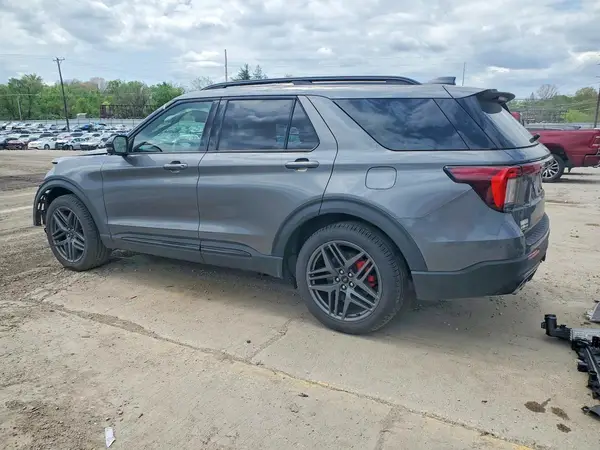 1FMWK8GC9SGD04047 2025 FORD EXPLORER - Image 2