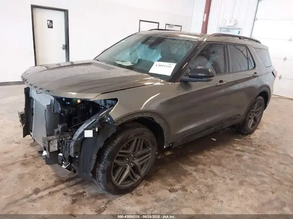 1FMWK8GCXSGA03321 2025 FORD EXPLORER - Image 2
