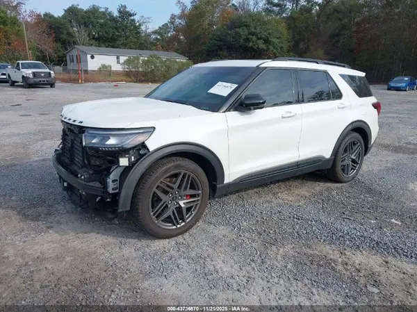 1FMWK8GCXSGA37341 2025 FORD EXPLORER - Image 2