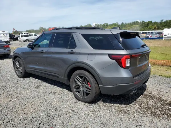 1FMWK8GCXSGB06562 2025 FORD EXPLORER - Image 2