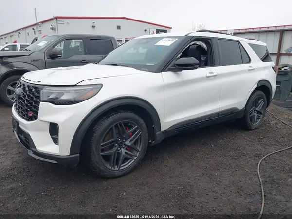 1FMWK8GCXSGC36132 2025 FORD EXPLORER - Image 2
