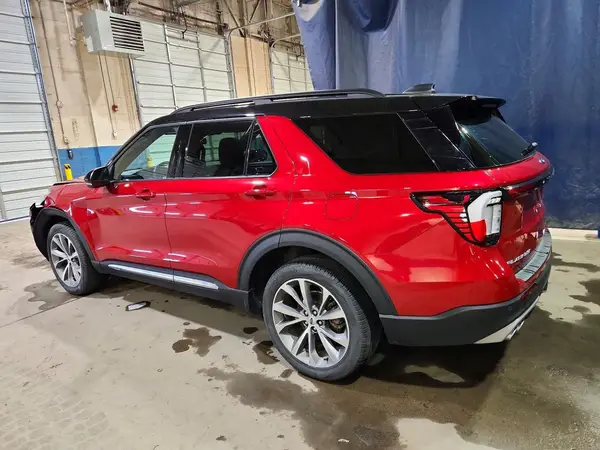 1FMWK8HC0SGA01267 2025 FORD EXPLORER - Image 2