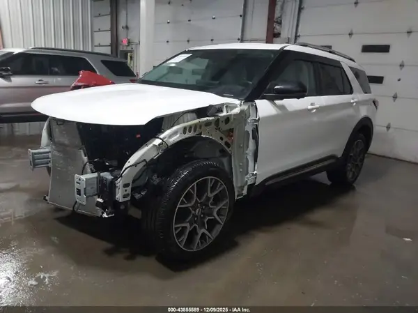 1FMWK8HC2SGB86034 2025 FORD EXPLORER - Image 2