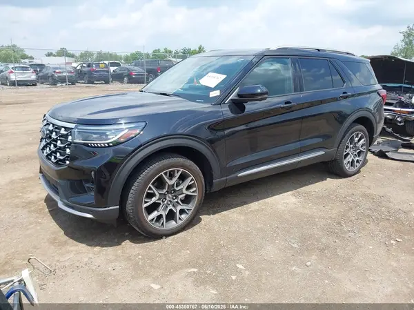 1FMWK8HC2SGC31067 2025 FORD EXPLORER - Image 2