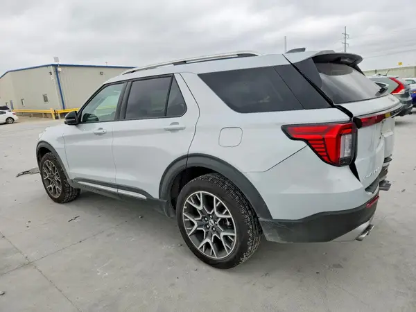1FMWK8HC2SGC81841 2025 FORD EXPLORER - Image 2