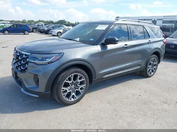 1FMWK8HC3SGB43208 2025 FORD EXPLORER - Image 2