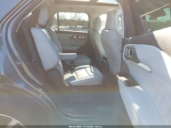 1FMWK8HC4SGA10960 2025 FORD EXPLORER - Image 8