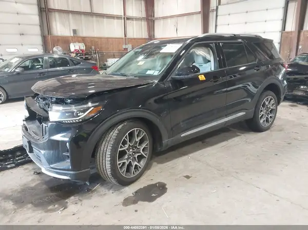 1FMWK8HC6SGB45745 2025 FORD EXPLORER - Image 2