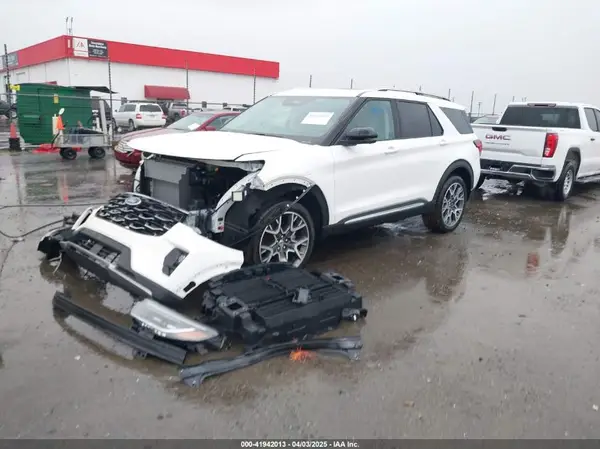 1FMWK8HC7SGB14729 2025 FORD EXPLORER - Image 2