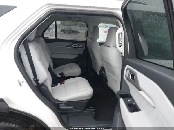 1FMWK8HC7SGB14729 2025 FORD EXPLORER - Image 8