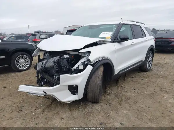 1FMWK8HC8SGA70630 2025 FORD EXPLORER - Image 2
