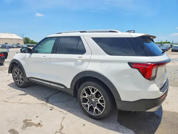 1FMWK8HCXSGC78718 2025 FORD EXPLORER - Image 2