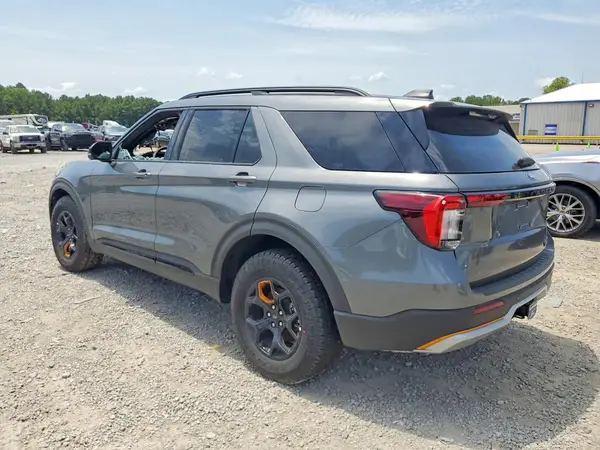 1FMWK8JC9TGB46223 2026 FORD EXPLORER - Image 2