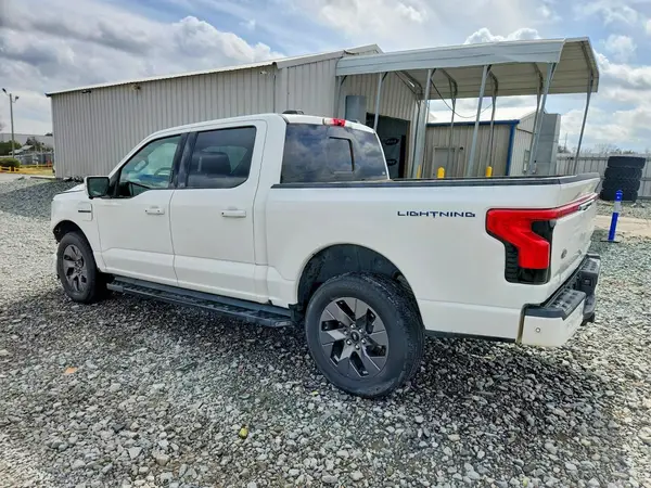 2022 FORD F-150 COPART lot 78065485 auction photo 2