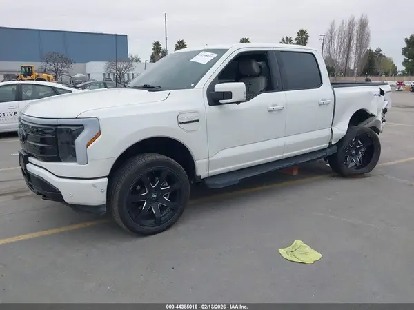 1FT6W1EV9NWG09885 2022 FORD F-150 - Image 2