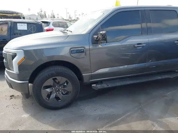 1FT6W3LUXSWG21495 2025 FORD F-150 - Image 2