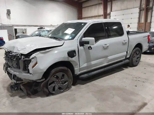 1FT6W5L72RWG24374 2024 FORD F-150 - Image 2