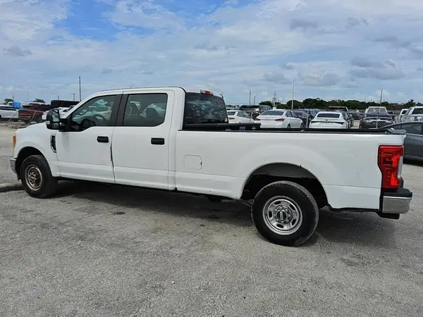 1FT7W2A60HED69726 2017 FORD F250 - Image 2