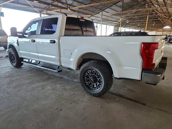1FT7W2A60KEE33867 2019 FORD F250 - Image 2