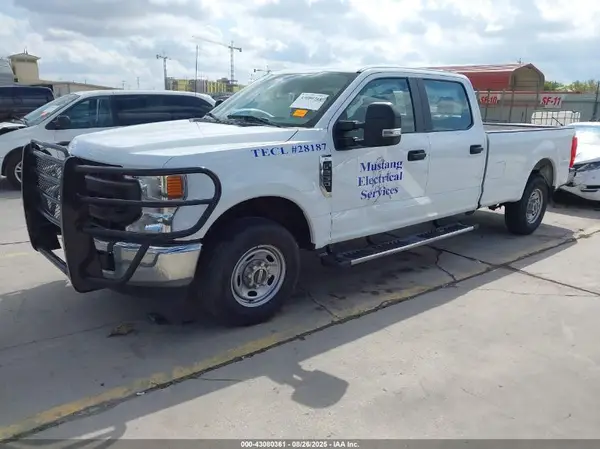 1FT7W2A60NEF64074 2022 FORD F250 - Image 2