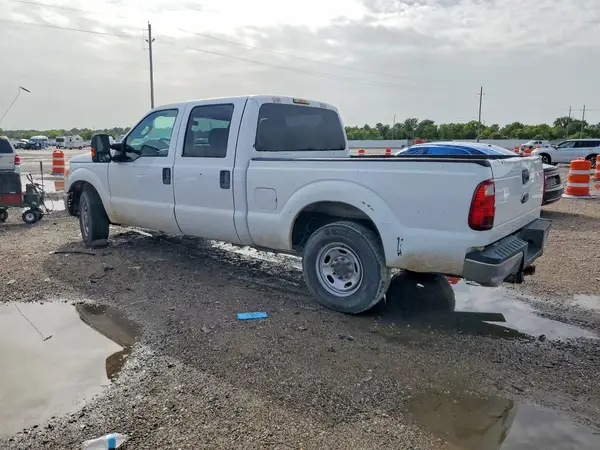 1FT7W2A61GEA31718 2016 FORD F250 - Image 2