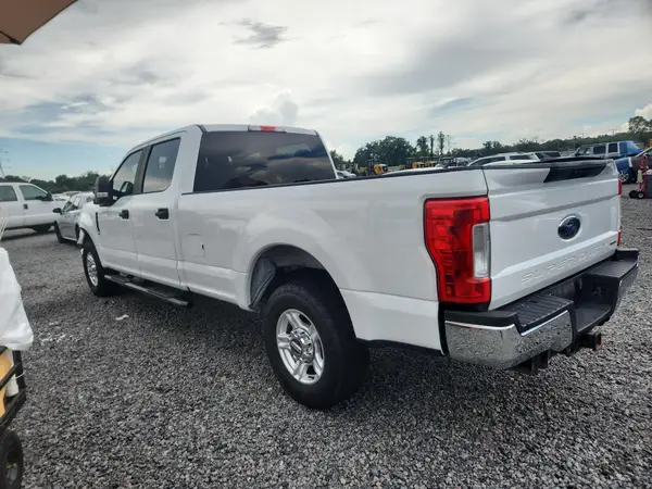1FT7W2A61HEB45316 2017 FORD F250 - Image 2