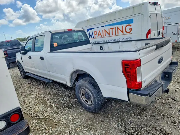 1FT7W2A62HEF07525 2017 FORD F250 - Image 2