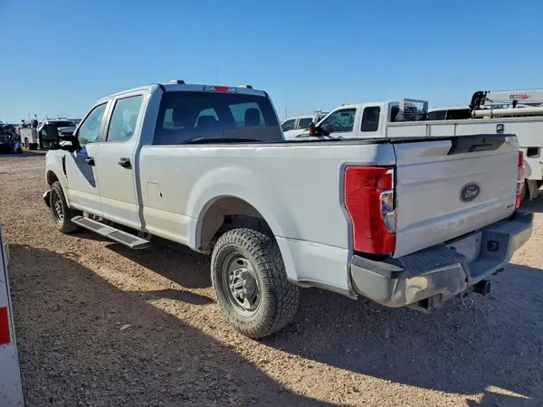 1FT7W2A62NEF20030 2022 FORD F250 - Image 2