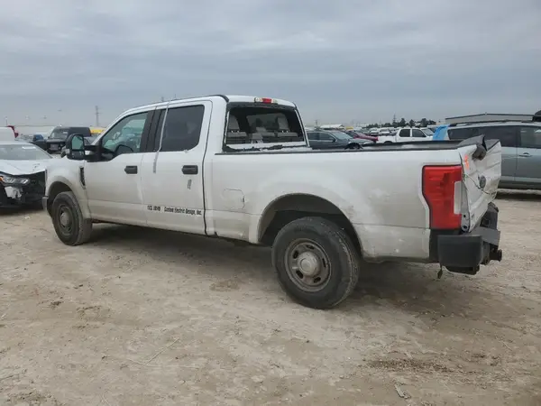 1FT7W2A63JEB31682 2018 FORD F250 - Image 2