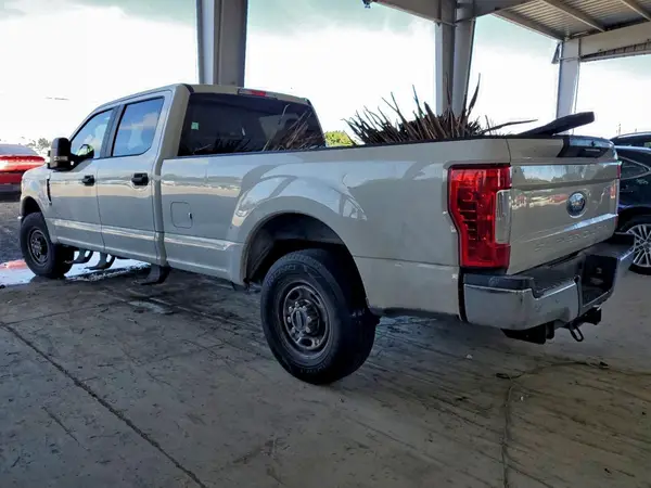 1FT7W2A63KEF37169 2019 FORD F250 - Image 2