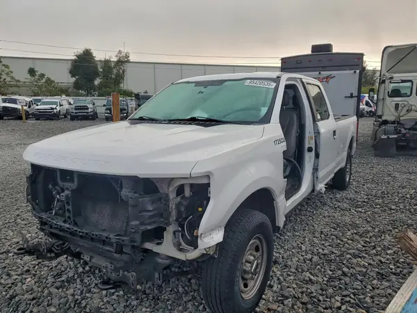1FT7W2A64HEF43796 2017 FORD F250 - Image 1
