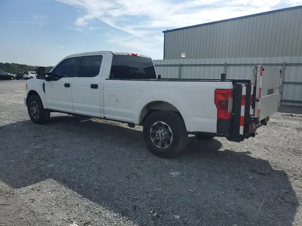 1FT7W2A6XHEC16867 2017 FORD F250 - Image 2