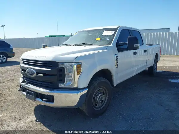 1FT7W2A6XJEB72987 2018 FORD F250 - Image 2